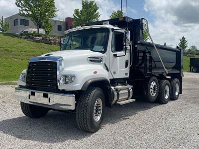 Freightliner 114SD Dump Truck - Cummins 500HP