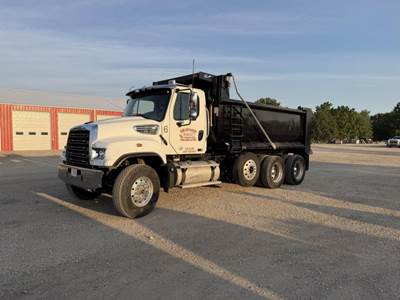 Freightliner 114SD Dump Truck - Cummins 475HP