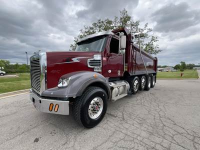 Freightliner Coronado 122 SD Dump Truck - Detroit 470HP