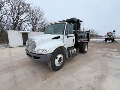 International 4300 Dump Truck - Cummins 300HP