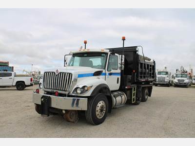 International 7500 Dump Truck - Navistar 350HP