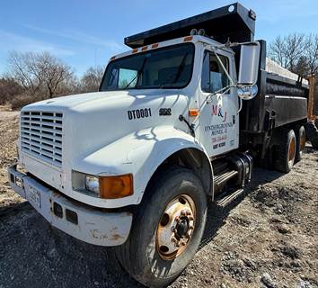 International F4900 Dump Truck - 530E 275HP