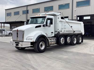Kenworth T880 Dump Truck - Cummins 525HP