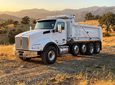 Kenworth T880 Dump Truck - Cummins 525HP