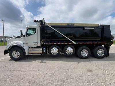 Kenworth T880 Dump Truck - Cummins 525HP