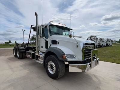 Mack GR64BR Dump Truck - MP8 D 445HP