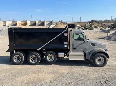 Peterbilt 567 Dump Truck - Cummins 525HP