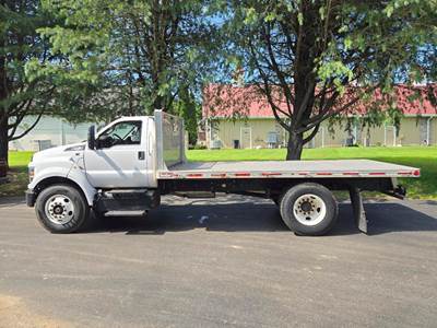 Ford F-650 Flatbed Truck