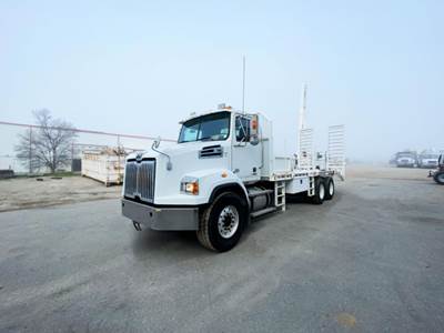 Western Star 4700 Flatbed Truck - 450HP