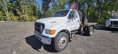 Ford F-650 Grapple Truck - 7.3L turbo diesel, 235HP