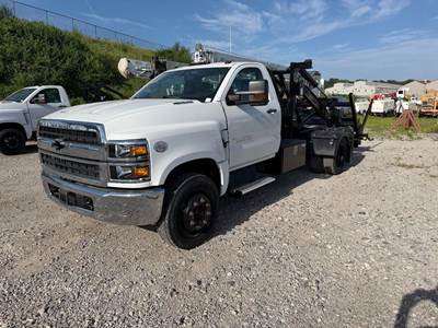 Chevrolet 6500 Hooklift Truck - Duramax, 350HP