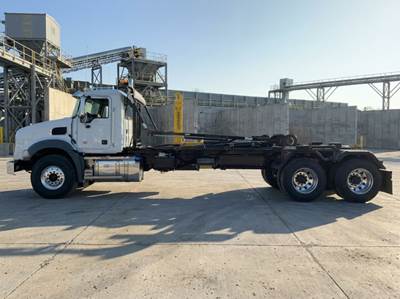 Mack Granite 64BR Hooklift Truck - MP8 D, 445HP