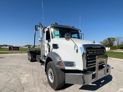 Mack Granite 64BR Hooklift Truck - MP8 D, 445HP