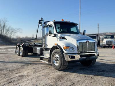 Peterbilt 548 Hooklift Truck - Paccar, 360HP