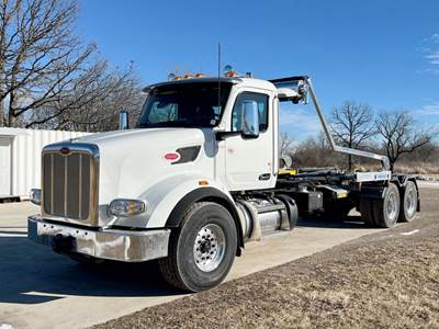 Peterbilt 567 Hooklift Truck - Cummins, 450HP