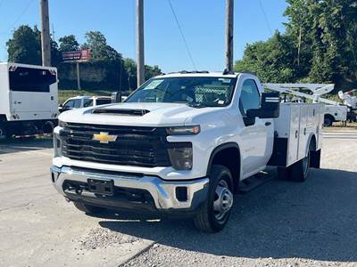 Chevrolet 3500 Mechanic / Service Truck - Duramax, 350HP