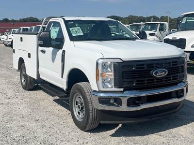 Ford F-250 Mechanic / Service Truck - 6.8L G, 405HP