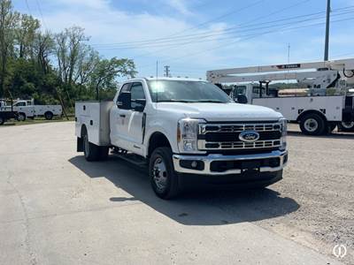 Ford F-350 Mechanic / Service Truck - 6.7L D, 330HP