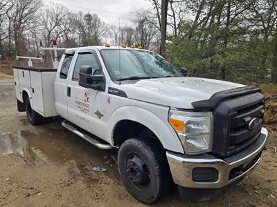 Ford F-350 Mechanic / Service Truck - 6.7L - V8