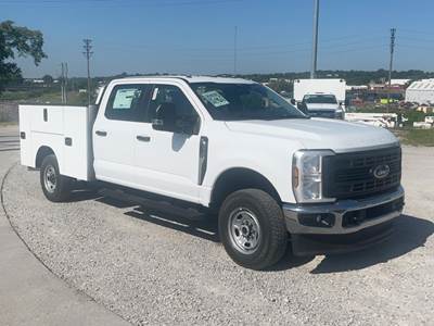 Ford F-350 Mechanic / Service Truck - 6.8L G, 405HP