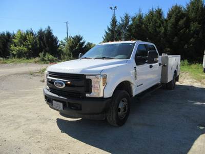 Ford F-350 Mechanic / Service Truck - 6.7L V8 Powerstroke, 330HP
