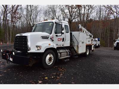 Freightliner 108SD Mechanic / Service Truck - Cummins, 300HP