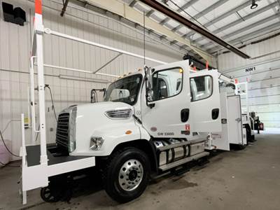 Freightliner 108SD Mechanic / Service Truck - Cummins, 300HP