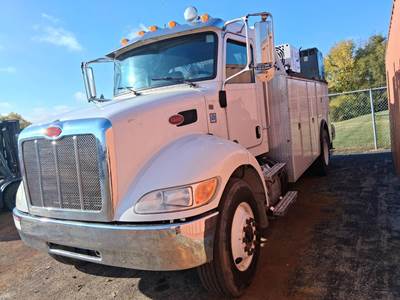 Peterbilt 337 Mechanic / Service Truck - Paccar, 330HP