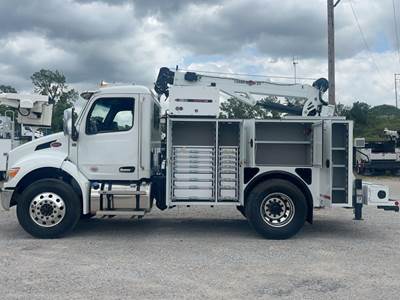 Peterbilt 536 Mechanic / Service Truck - Paccar, 300HP