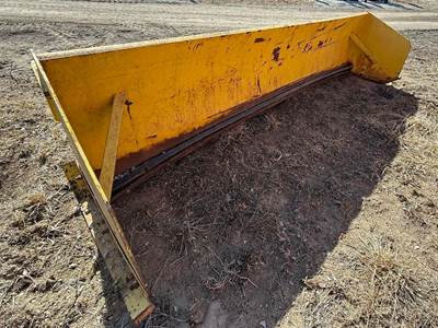 Snow Pushers 12' Truck