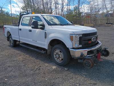 Ford F-350 Railroad Truck - 6.2L G, 385HP