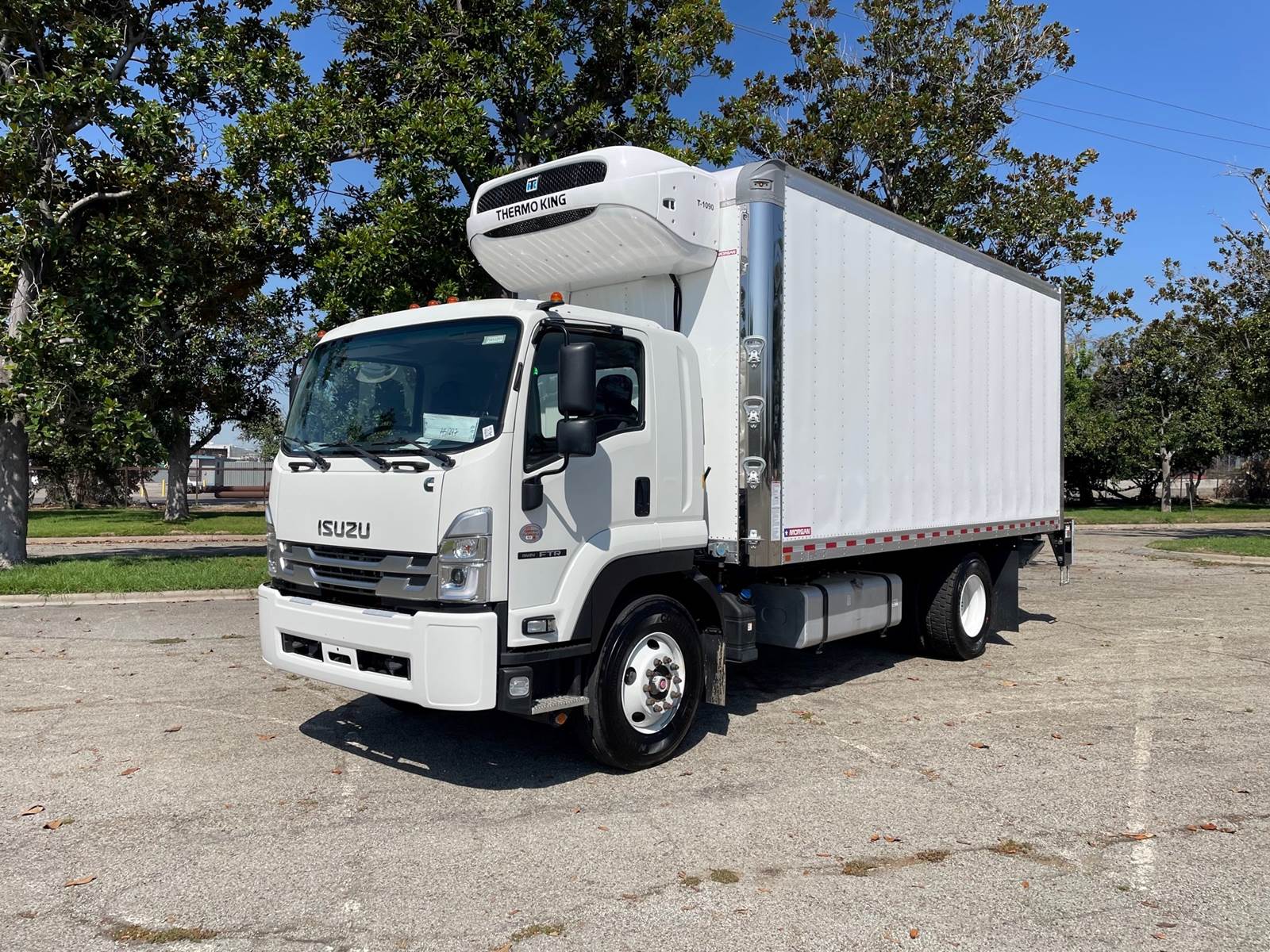 2023 Isuzu FTR Refrigerated Truck 20' Thermo King Refrigerated Box