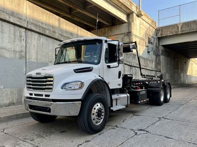 Freightliner M2 106 Roll Off Truck - Cummins, 350HP