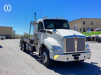 Kenworth T880 Roll Off Truck - Cummins, 525HP