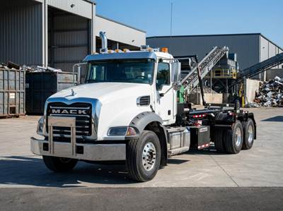 Mack Granite 64BR Roll Off Truck - MP8 D, 425HP