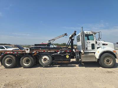 Peterbilt 348 Roll Off Truck - Cummins, 350HP