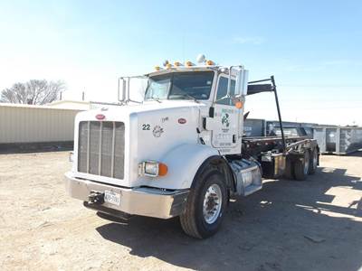 Peterbilt 367 Roll Off Truck - Cummins, 400HP