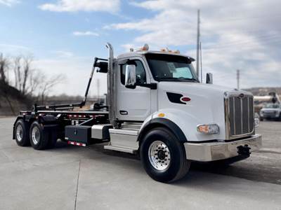 Peterbilt 567 Roll Off Truck - Paccar, 510HP