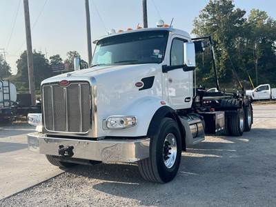 Peterbilt 567 Roll Off Truck - Cummins, 450HP