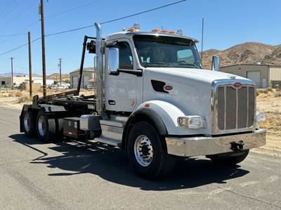Peterbilt 567 Roll Off Truck - Cummins, 450HP