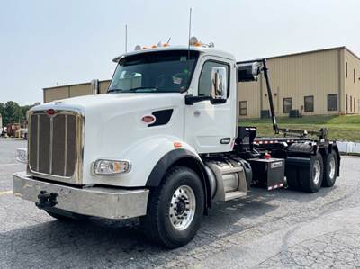 Peterbilt 567 Roll Off Truck - Cummins, 450HP
