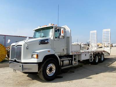Western Star 4700SB Tag Trailer