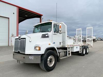 Western Star 4700SB Tag Trailer
