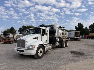 Kenworth T300 Vacuum Truck - Paccar, 330HP