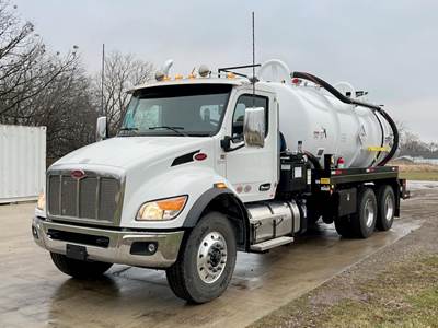 Peterbilt 548 Vacuum Truck - Paccar, 350HP