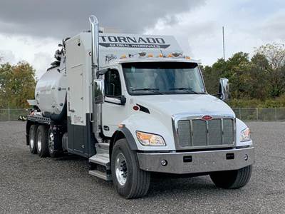 Peterbilt 548 Vacuum Truck - Paccar, 370HP