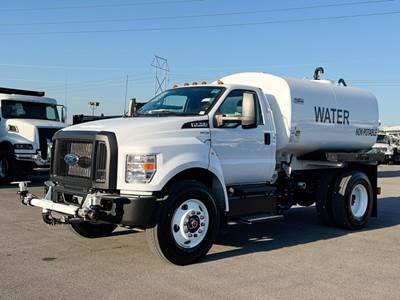 Ford F-750 Water Truck - 7.3L G 350HP