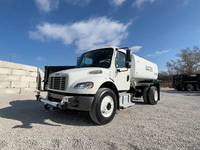 Freightliner M2 106 Water Truck - Cummins 250HP