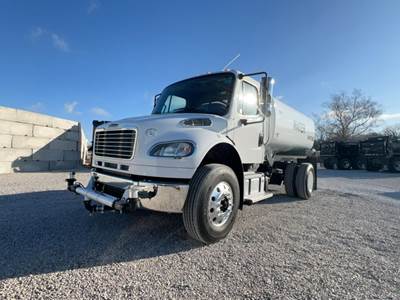 Freightliner M2 106 Water Truck - Cummins 300HP