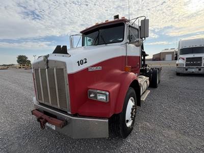 Kenworth T800 Winch Truck - Cummins, 390HP